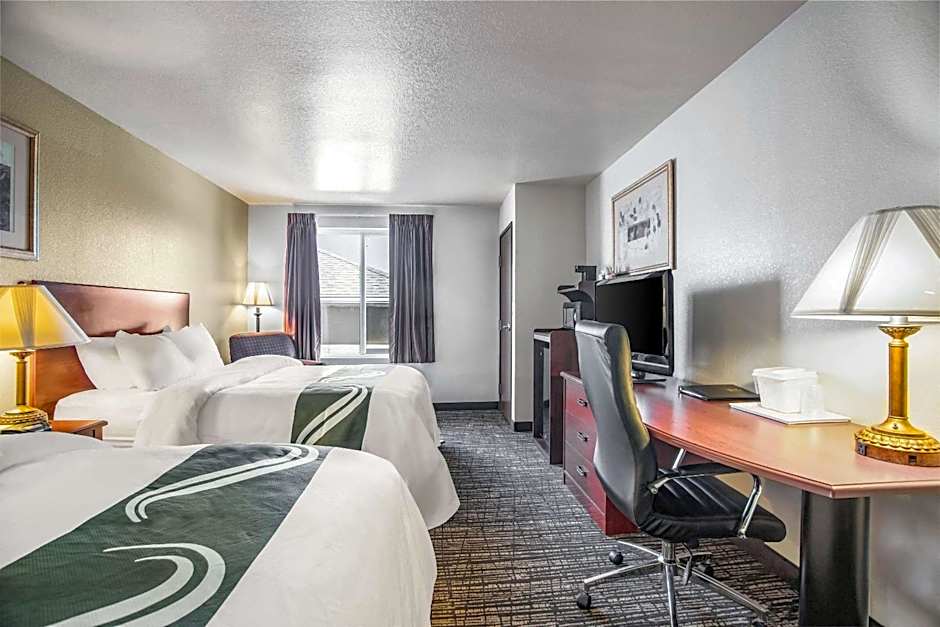 Quality Inn Parsons North