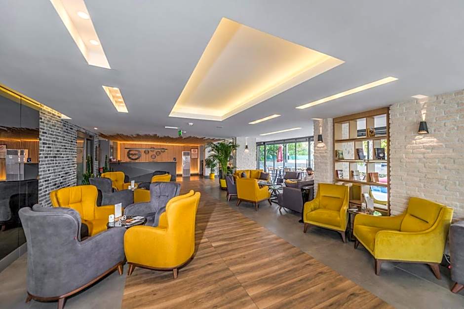 Laren Sea Side Hotel Spa