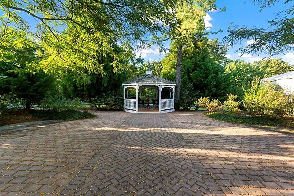 Exton Hotel and Conference Center