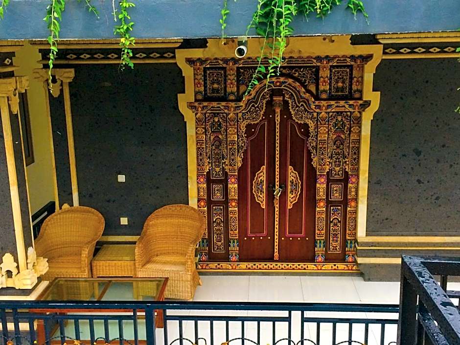 Amed Romance House