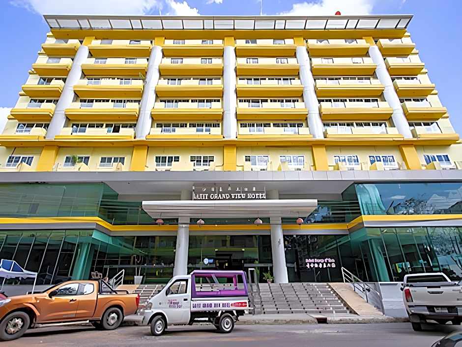 Satit Grand View Hotel