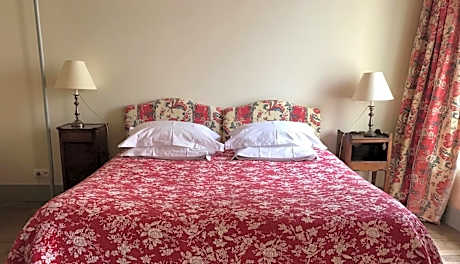 Twin Room with Bath