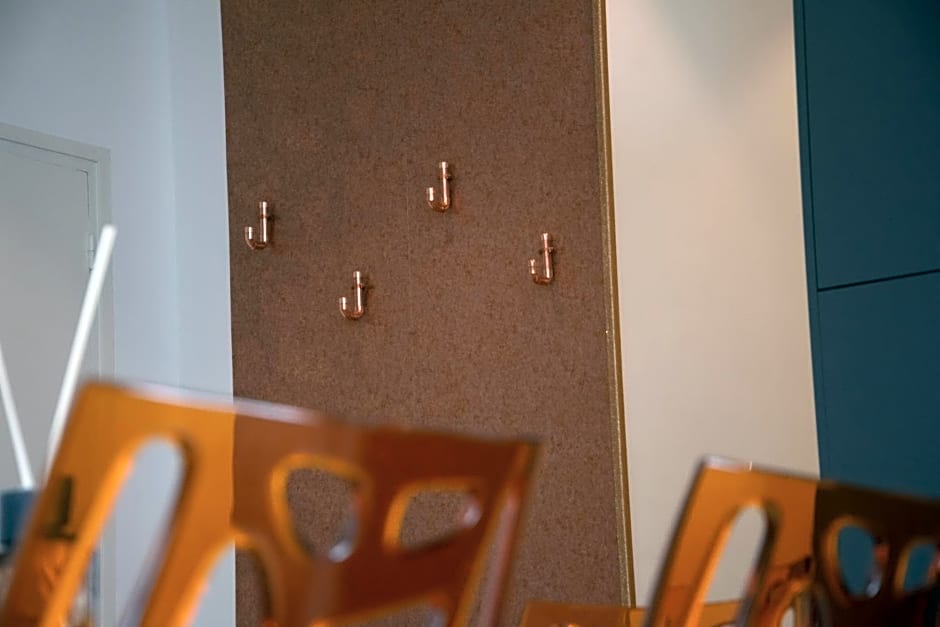 15ème droite - Tour Perret - Centre-Ville - 4 étoiles