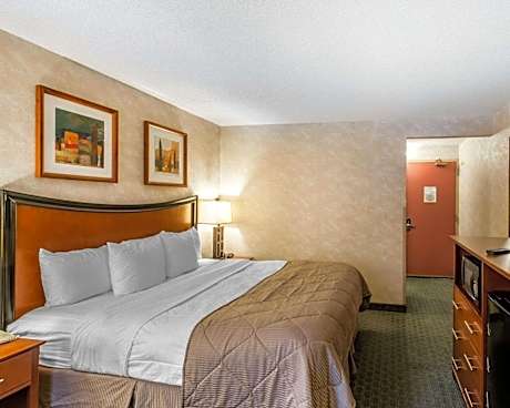 Quality Inn and Conference Center Greeley Downtown