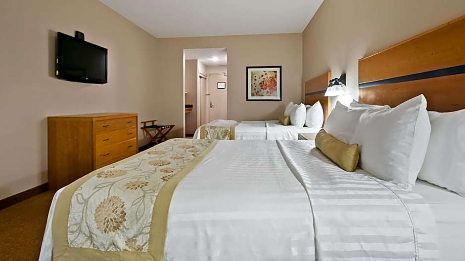 Best Western Plus Chateau Inn Sylvan Lake