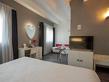 Junior Suite (3 Adults)