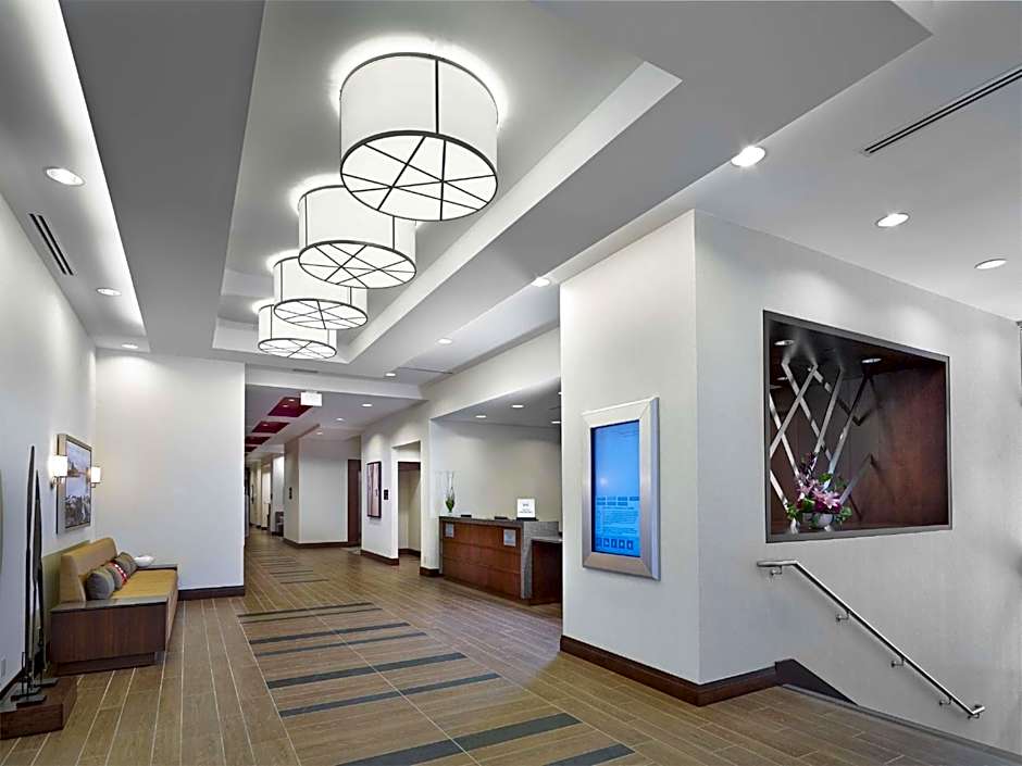 Hampton Halifax Downtown