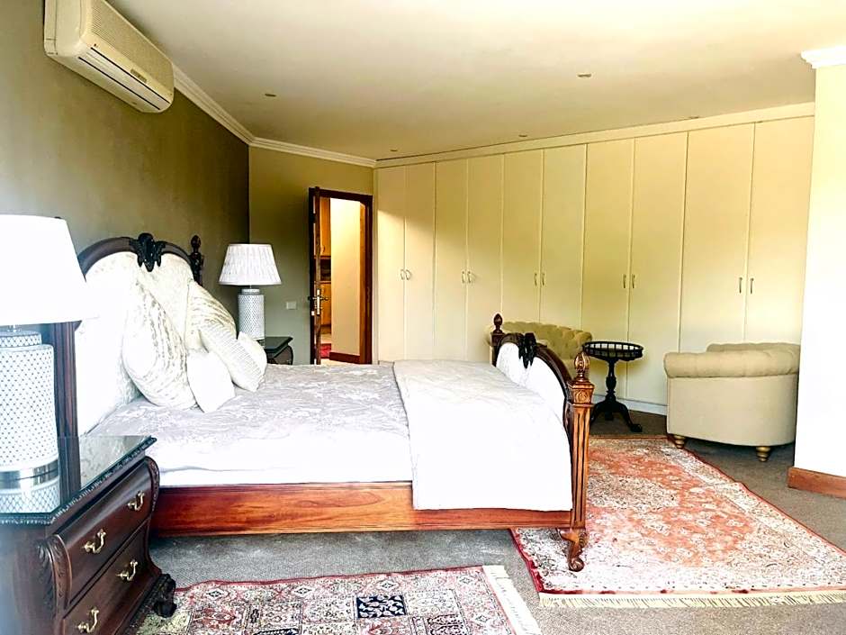 Bophirima Boutique Hotel