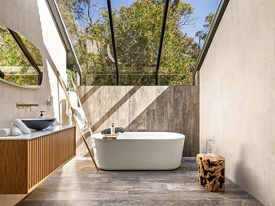 Forest Rise Chalets and Lodge