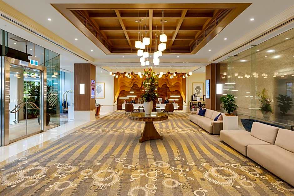 Pullman Reef Hotel Casino
