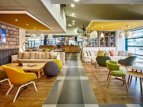 Campanile Poitiers - Site du Futuroscope