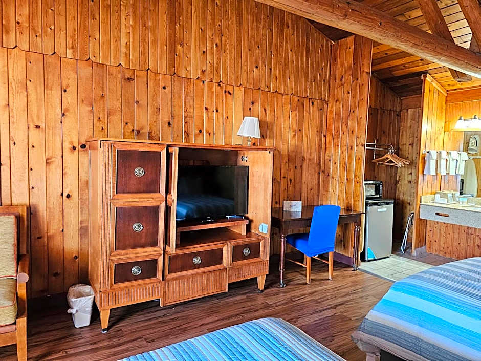 Atlantic Shores Inn and Suites