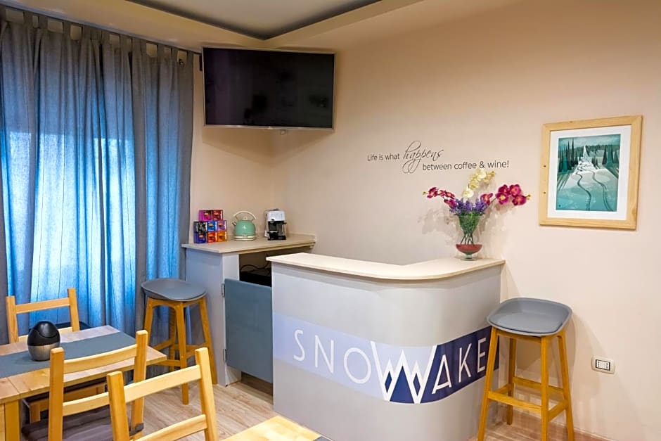 Snowake House