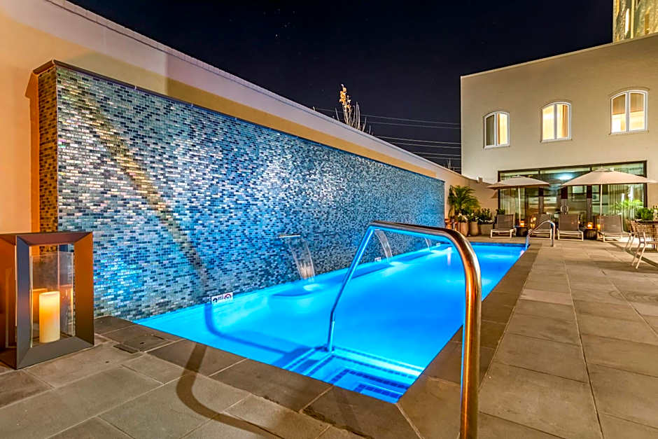 ONE11 Hotel
