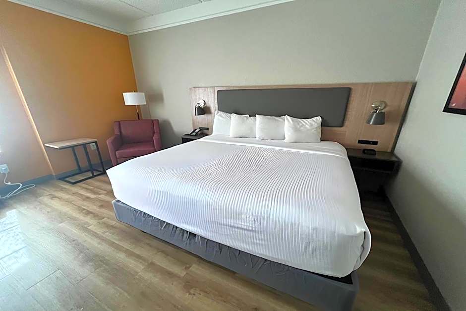 La Quinta Inn & Suites by Wyndham Jacksonville Butler Blvd