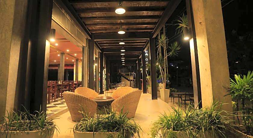 Oak Ray Ella Gap Hotel