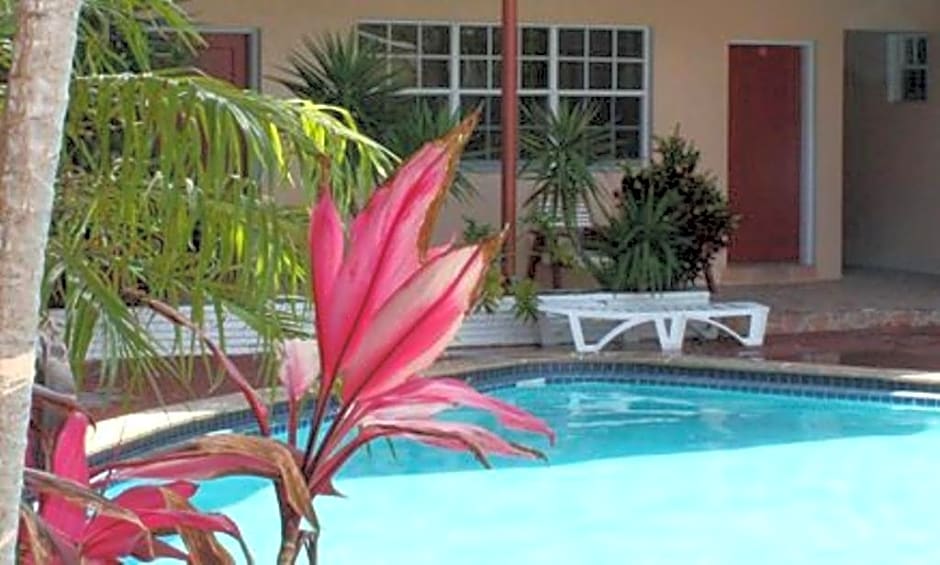 Beach and Town Motel