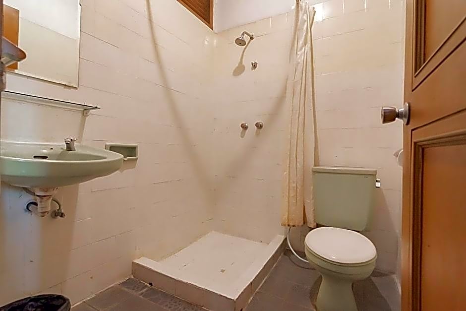 RedDoorz Plus @ Sukamulya Pasteur 2