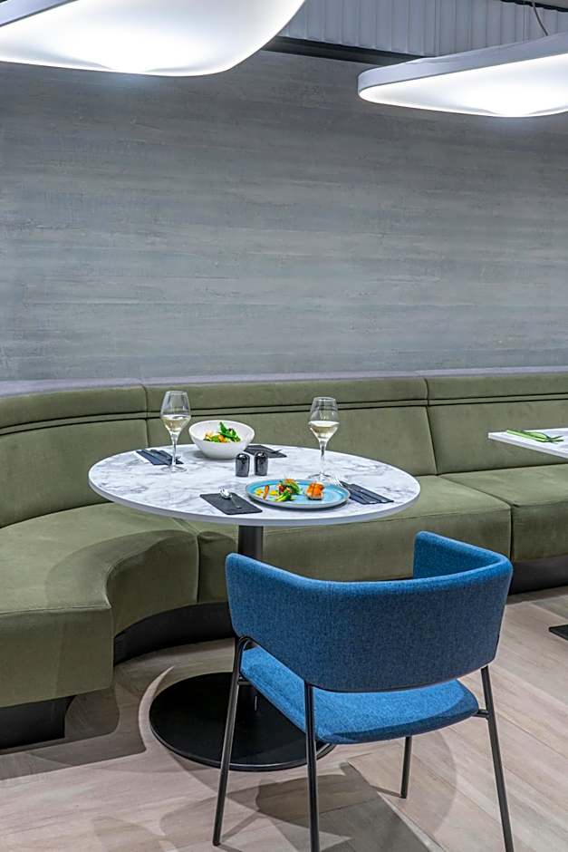 Pullman Santiago El Bosque