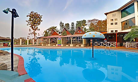 Treebo Premium Blue Mountain Country Club And Resort