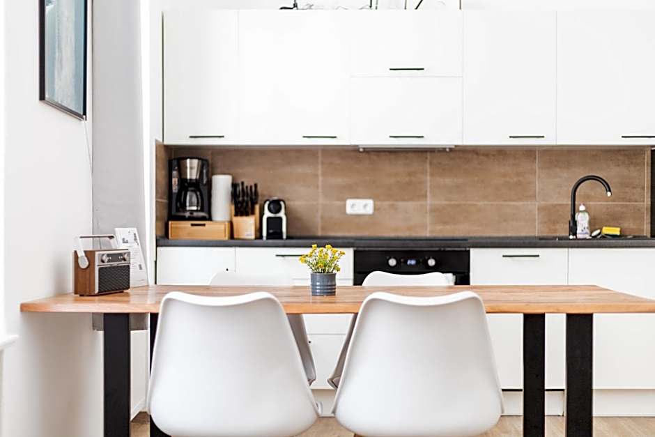 Apartments am Neuen Theater - Altstadt - Zentral - Küche - Wifi - Powered by Ko-Living