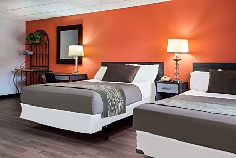 2 Queen Beds, Mountain View, Smoking