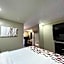 Red Roof Inn & Suites Jackson - Richland