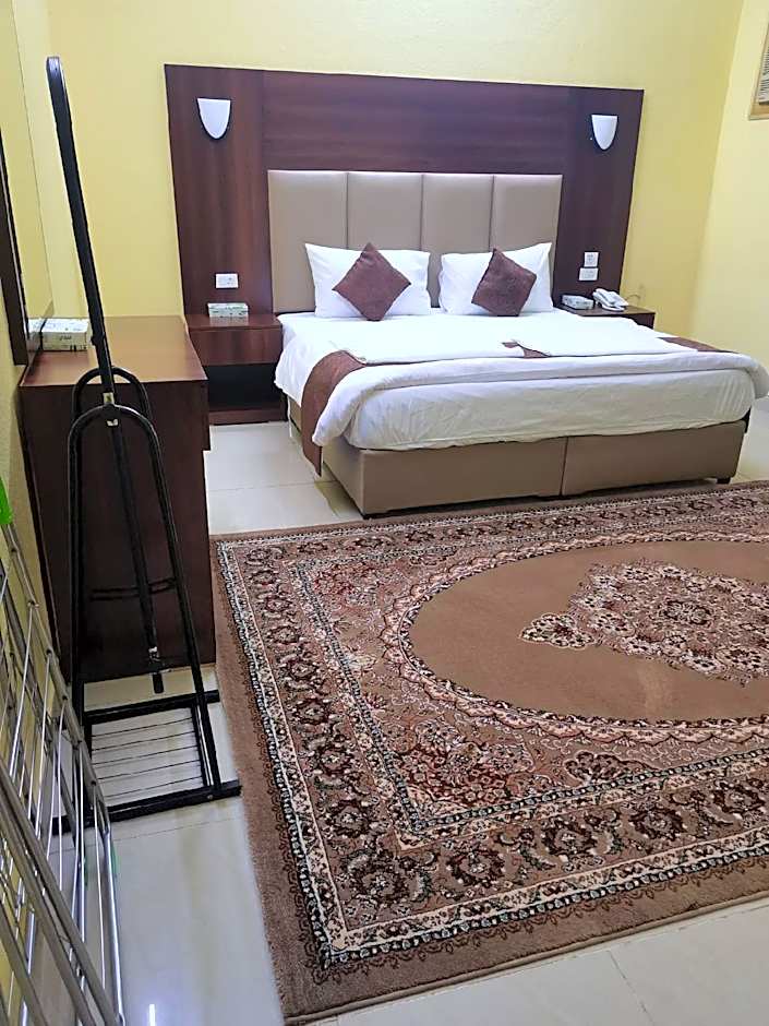 Al Eairy Apartments Madinah 3
