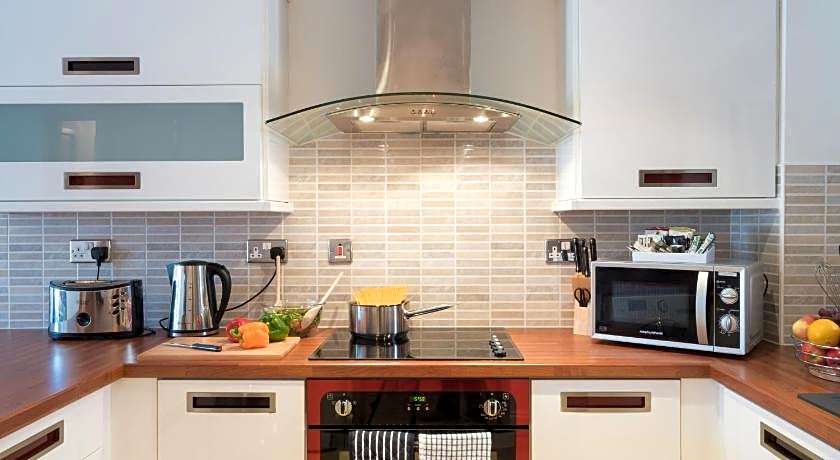 Base Serviced Apartments - Duke Street