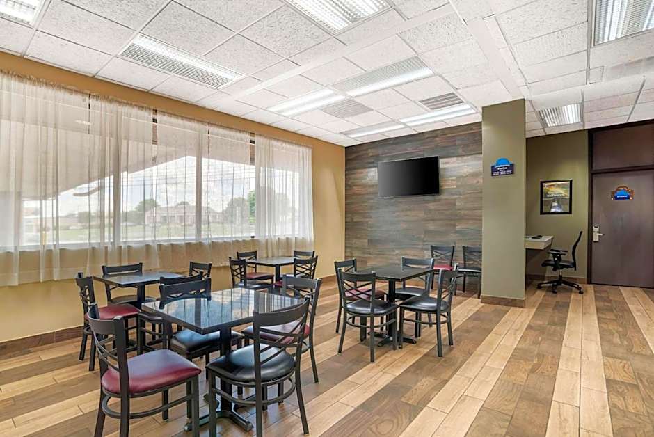 Quality Inn near Speedway