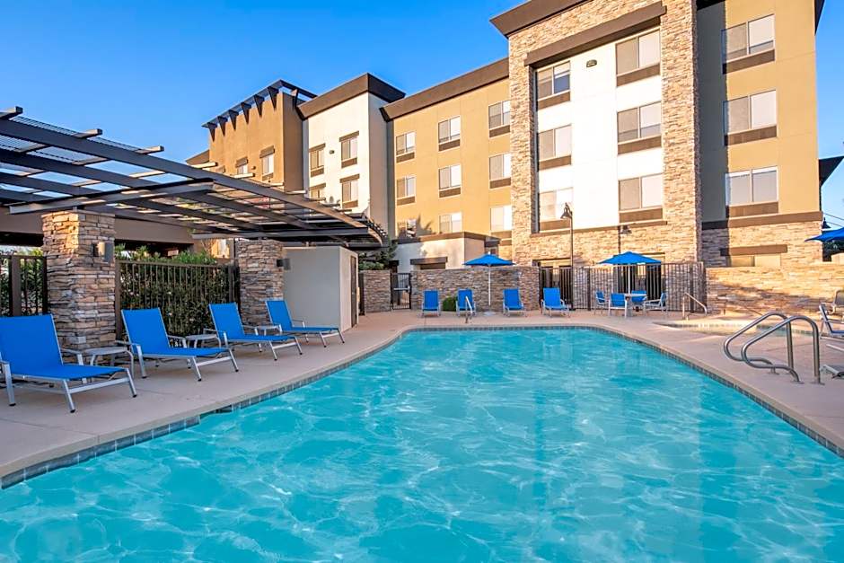 Holiday Inn Express Surprise By IHG