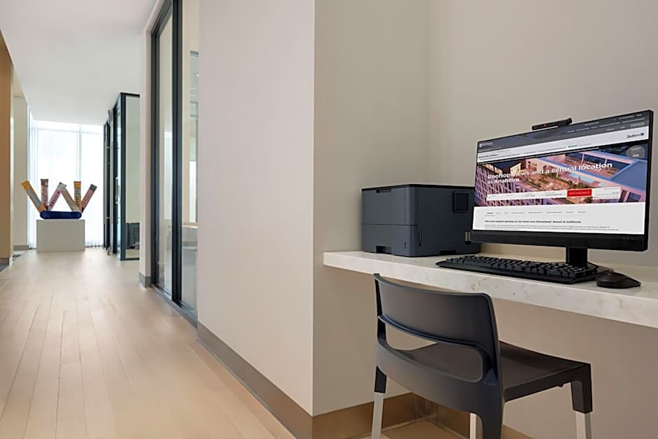 The Viv Hotel, Anaheim, a Tribute Portfolio Hotel