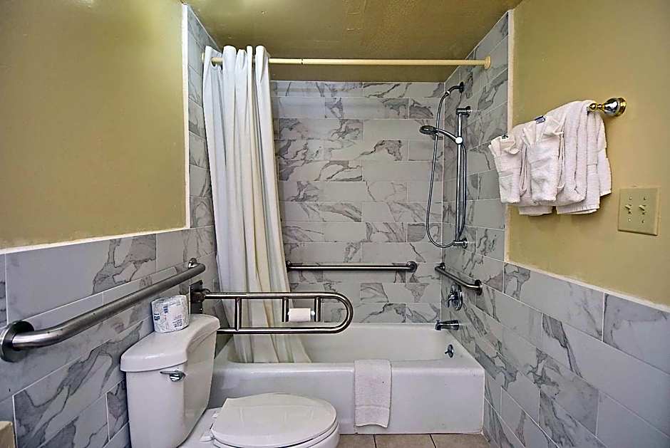 SureStay Hotel by Best Western Sarasota Lido Beach