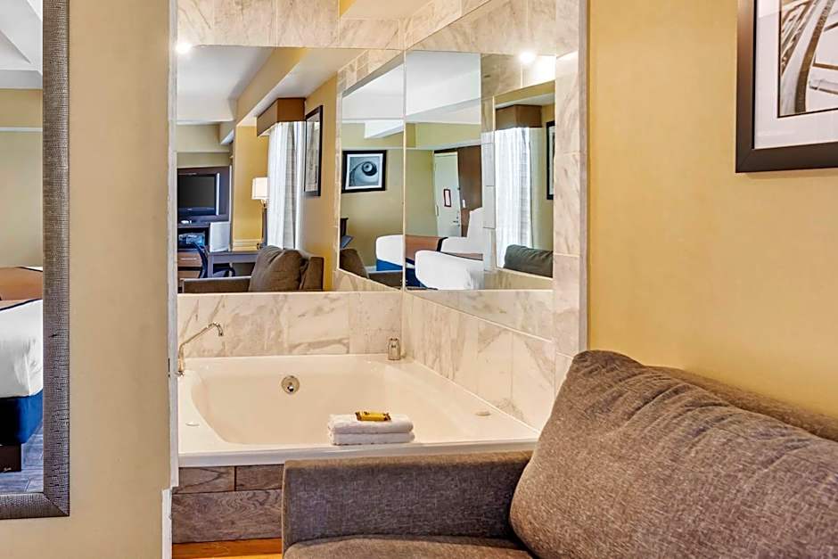 Best Western Plus Newark Airport West