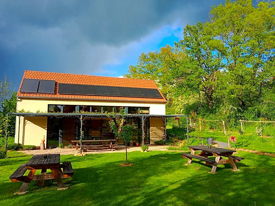 Le Baugyte - Gite de GROUPE - 14 lits simples