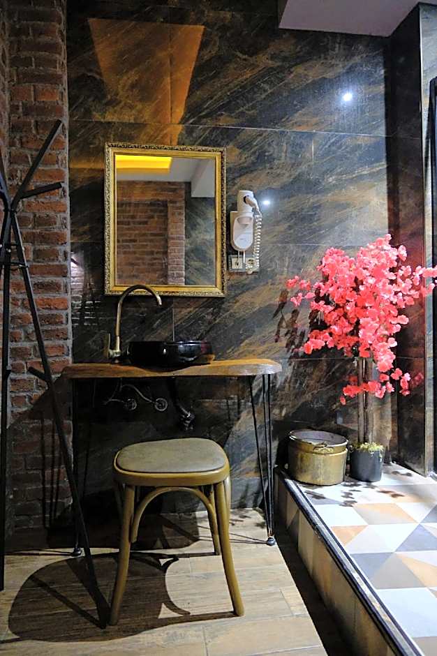 KAYIBEYİ HOTEL & RESTAURANT