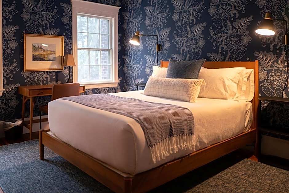 OneSixtyFive, The Inn on Park Row