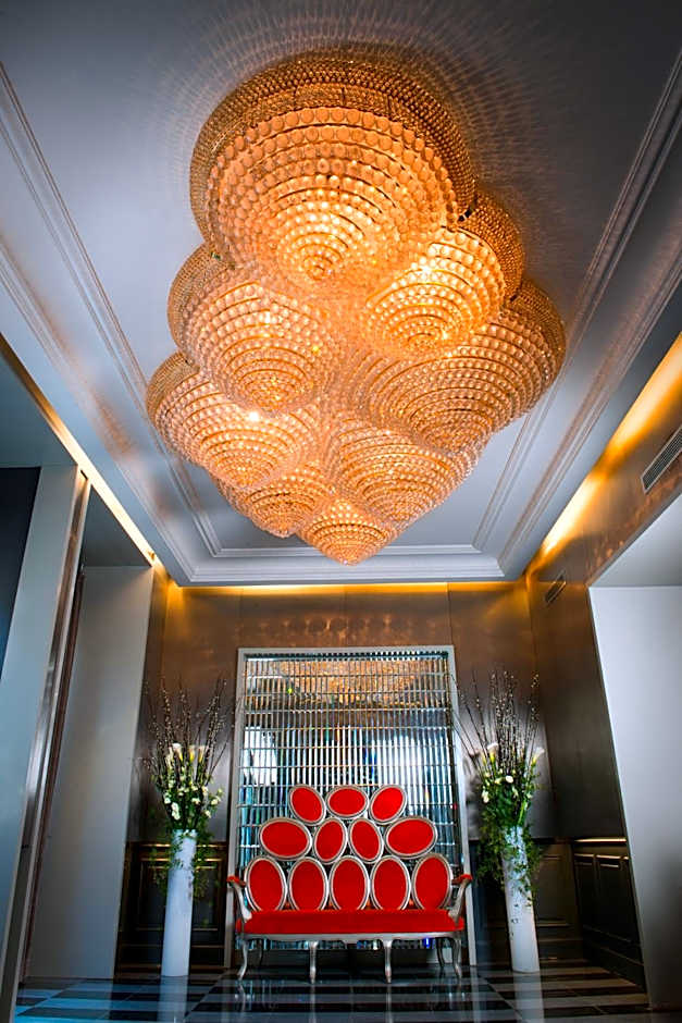 Hotel Lumen Paris Louvre