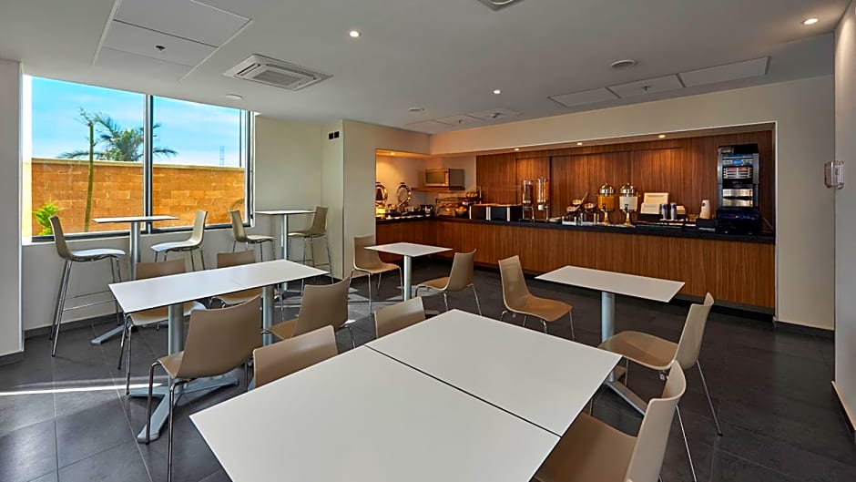 City Express by Marriott Rosarito