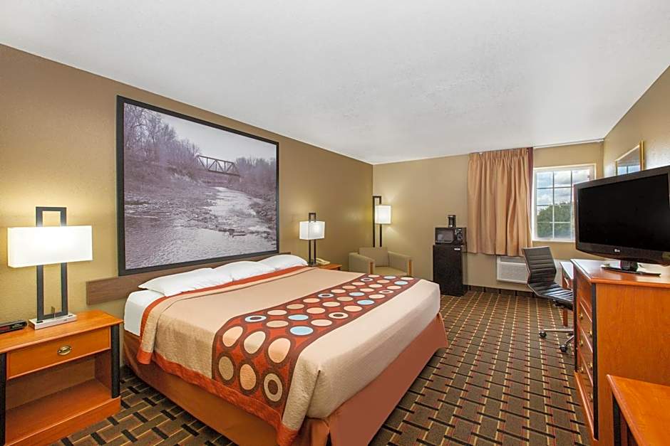 Super 8 by Wyndham Ottawa