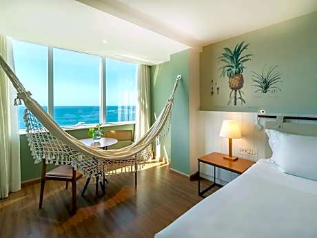 Premium Executive Double Room with Seafront View