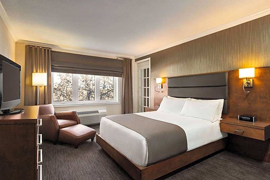 Atlantic Host Hotel, Trademark Collection by Wyndham