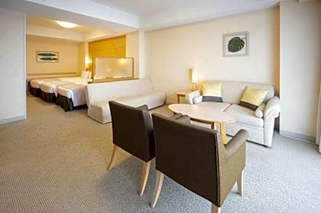 Triple Room - Emion Square