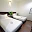 Georgetown Inn by Sky Hive