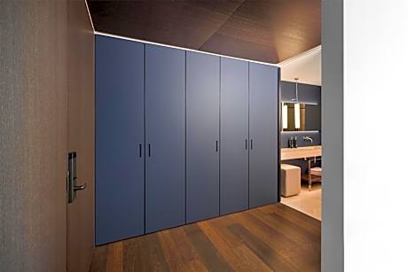 King Deluxe Room With City View