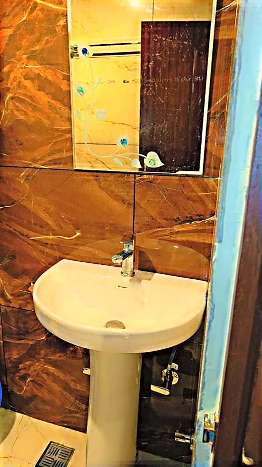 Hotel Saima – Srinagar, PA