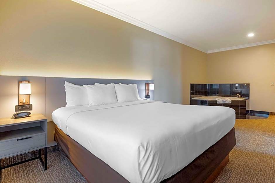 Comfort Suites Oceanside Camp Pendleton Area