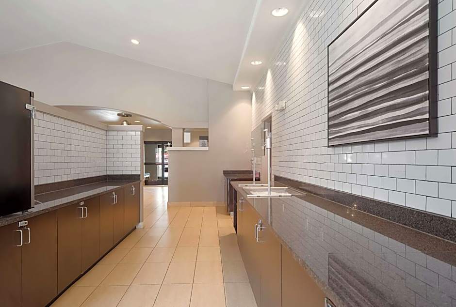 Sonesta ES Suites Reno