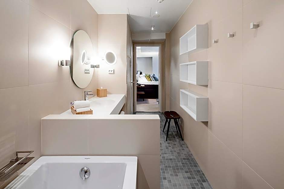 Hotel Indigo Helsinki-Boulevard By IHG