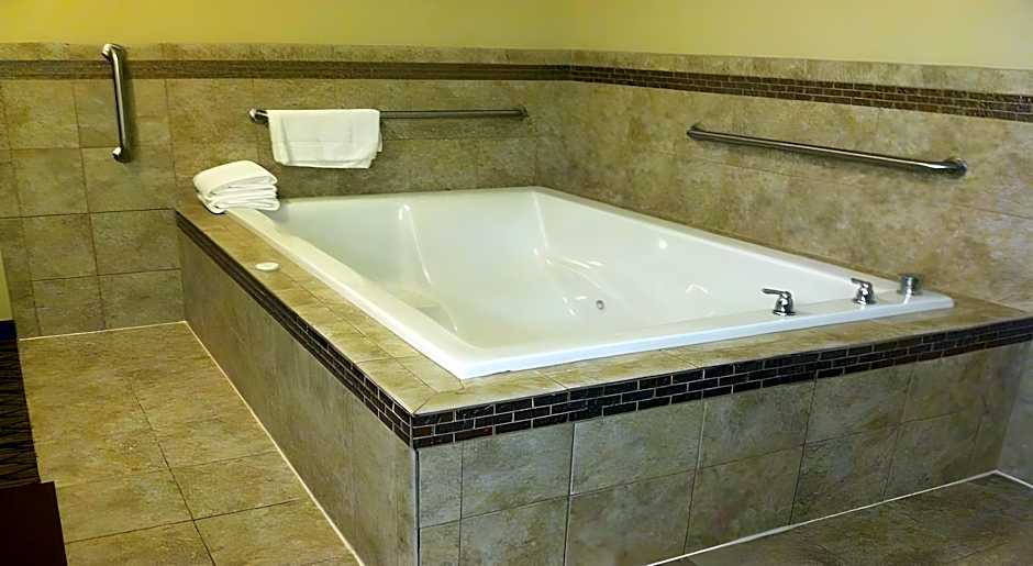 Holiday Inn Express & Suites Belle Vernon By IHG